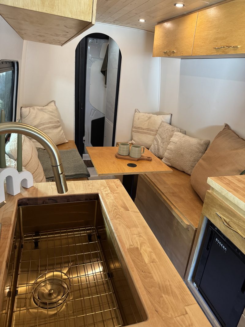 Anchor Sprinter side profile view